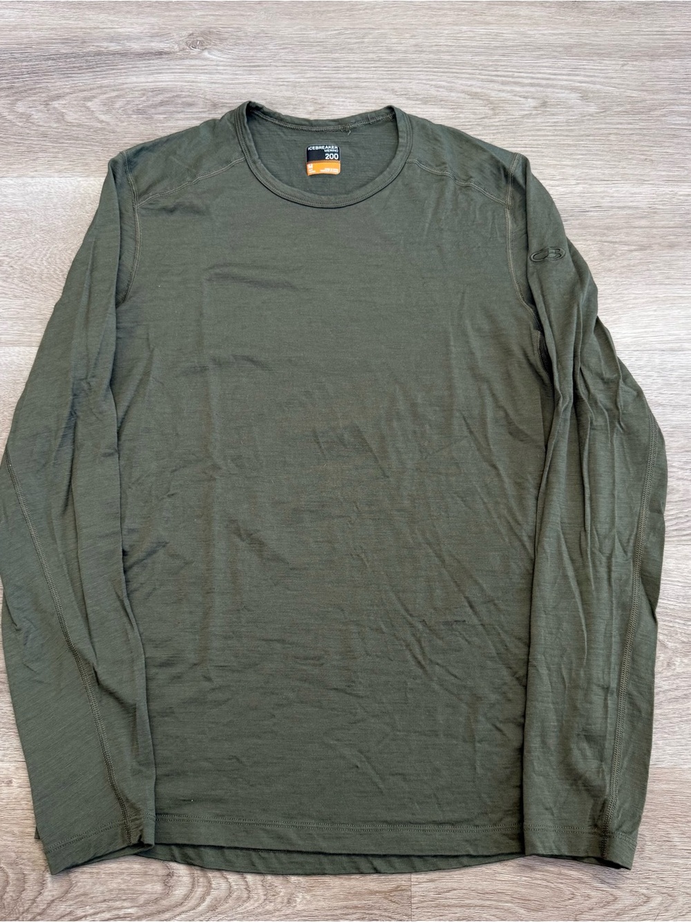 Icebreaker Merino 200 Oasis Mens Medium LS 100% Wool Shirt Slim Base Layer Olive